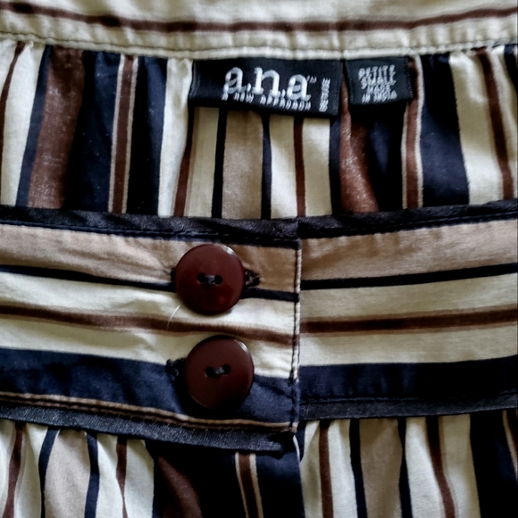 ♦️A.N.A. Square neck, button down, loose fit top♦️ - Picture 3 of 5